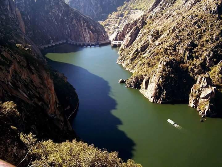 Flor Do Douro - Comercio E Hotelaria, Lda Miranda do Douro Ngoại thất bức ảnh